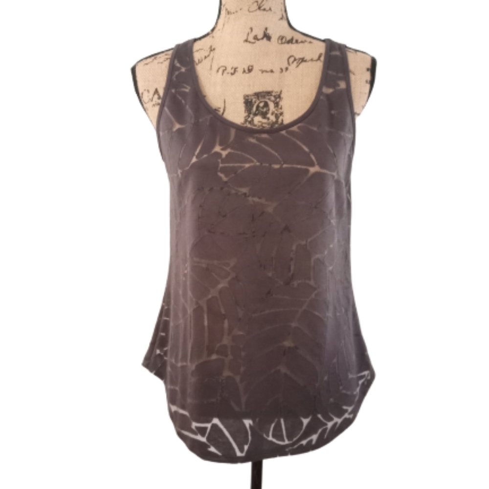 💛 Apt 9 Sleeveless Sheer Top